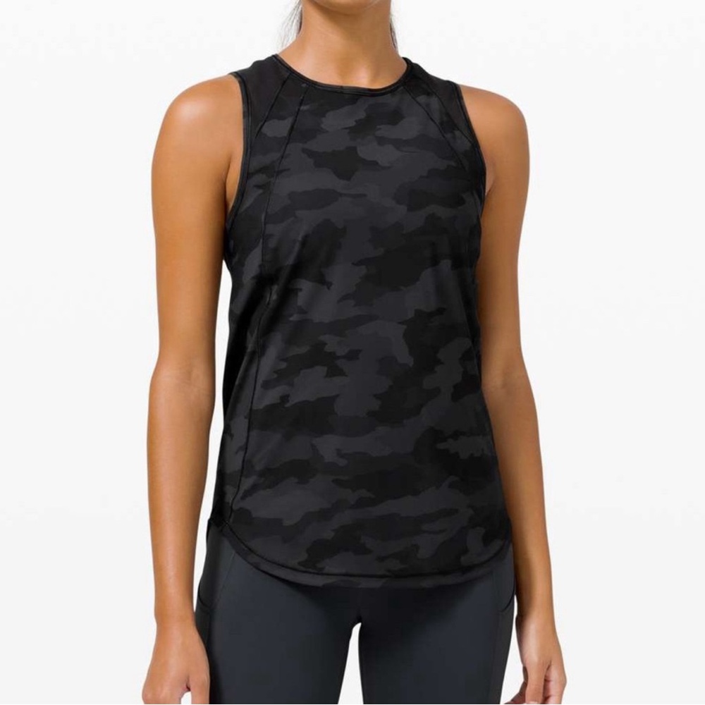 Fast and free camo tank size 6